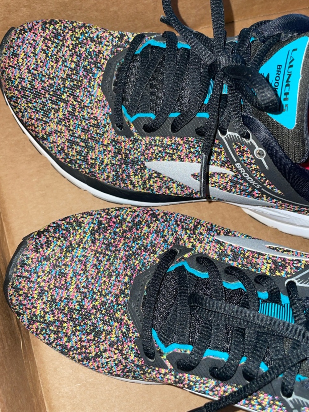 Brooks Women's Launch 5 DNA  Running Shoes Sneakers with Black Teal Accents - Picture 16 of 16